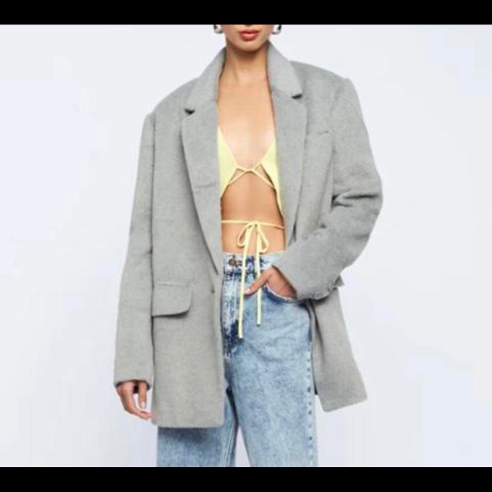 Hailey Bieber oversized blazer lioness
